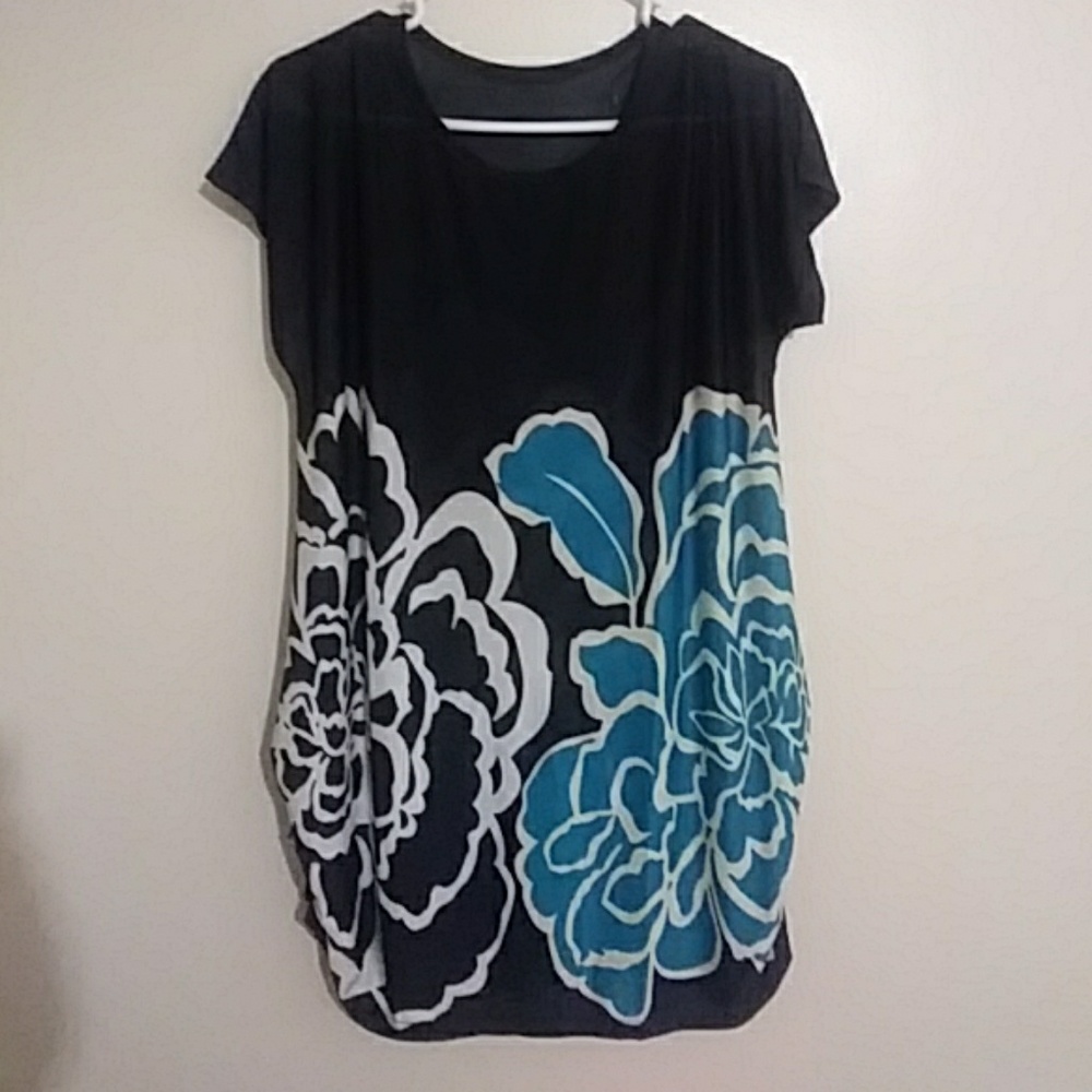 NWOT Black blouse